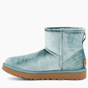 UGG Classic Mini boot in velvet, size 5